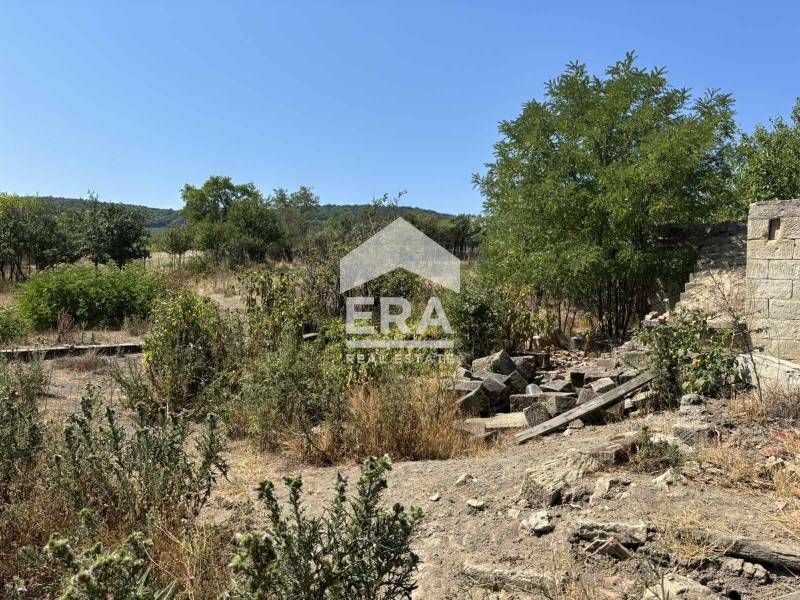 Продава се Парцел в с. Комарево, Област Варна - 1750 кв.м за 12 €/кв.м - Снимка #3