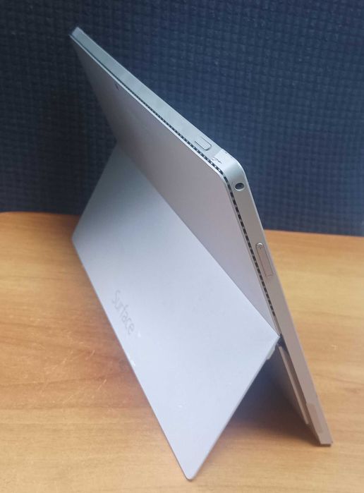 Microsoft Surface PRO 3 - Core i5, 256GB SSD, 8GB RAM WINDOWS 11 (2В1)