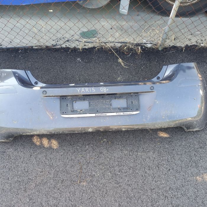 Задна броня за Toyota Yaris 2008 година