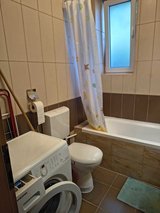 Vând apartament 2 camere în imobil casă/vilă