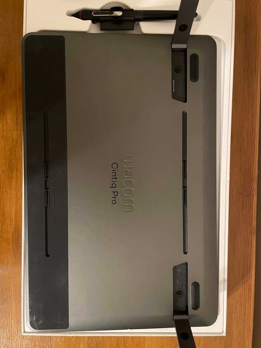 Графичен таблет Wacom Cintiq Pro 13 FHD - Като Нов