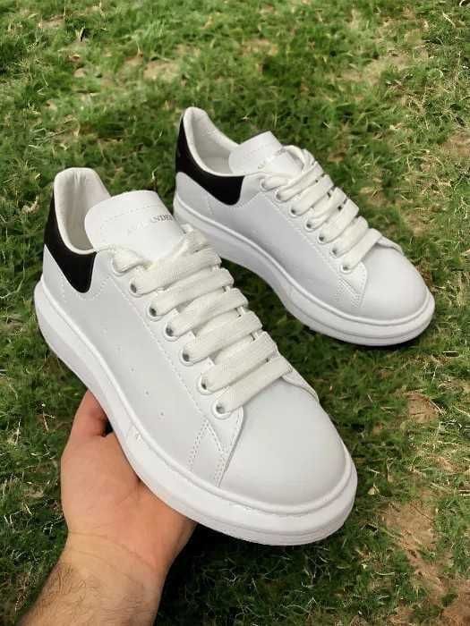 Adidasi McQueen albi dama si barbati Colet cu Verificare