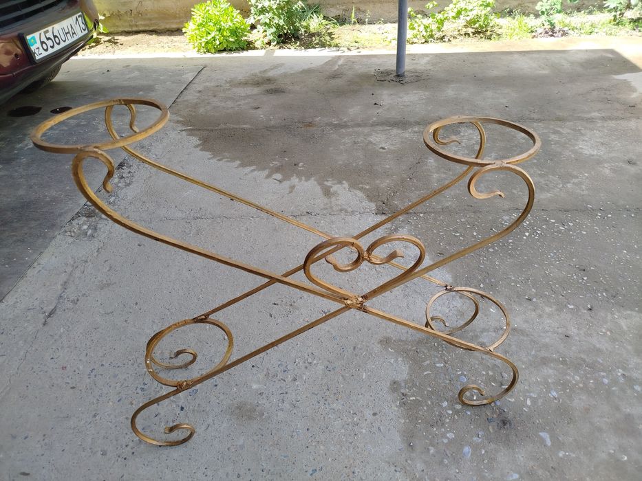 Подставка для цветов