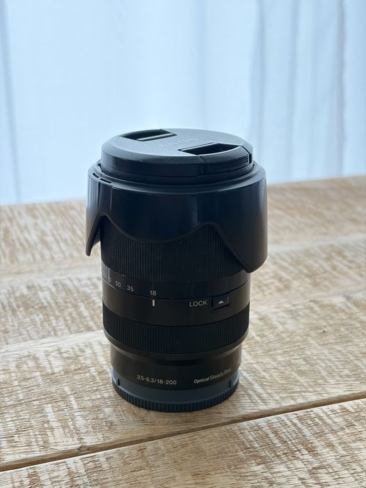 Obiectiv Sony E 18-200mm F3.5-6.3 OSS LE (SEL18200LE) - stabilizare optica
