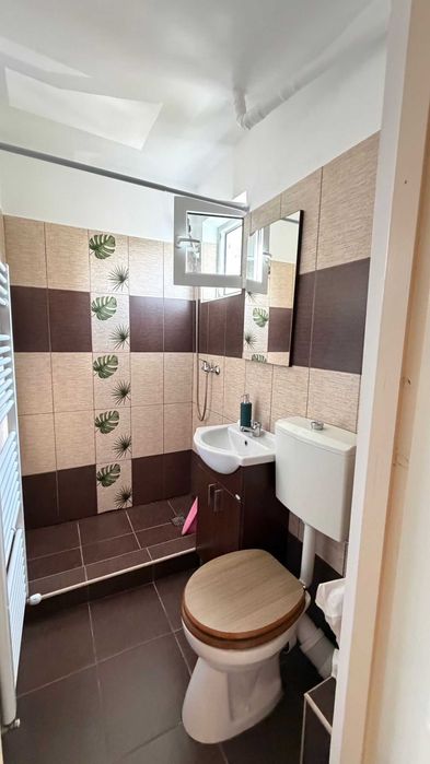 Vand apartament cu 2 camare - zona Vivo Mall