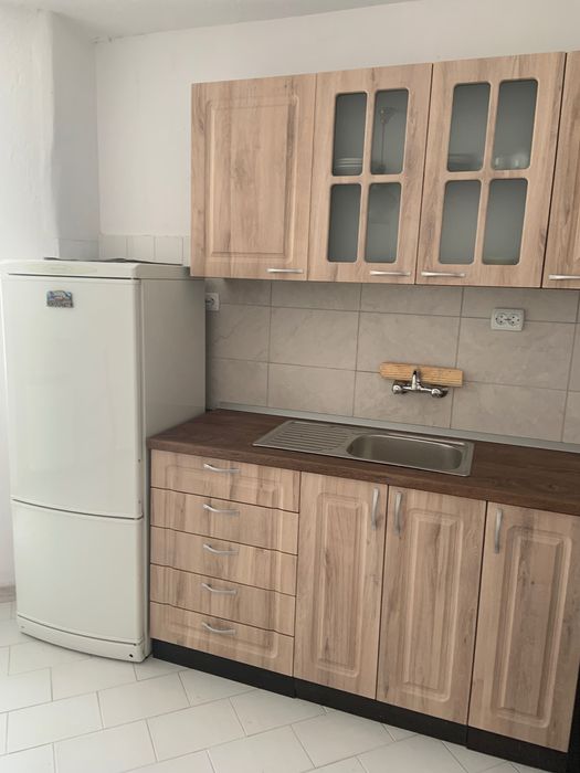 Дава се под наем Тристаен апартамент в Казанлък - 101 кв.м за 346.8 € - Снимка #10