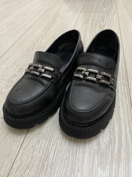 Продам обувь