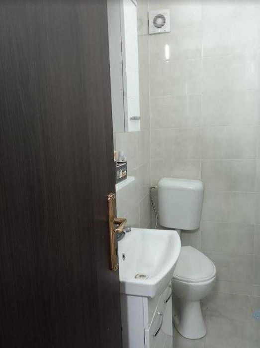 Дава се под наем Двустаен апартамент в София, Триъгълника - 65 кв.м за 408 € - Снимка #1