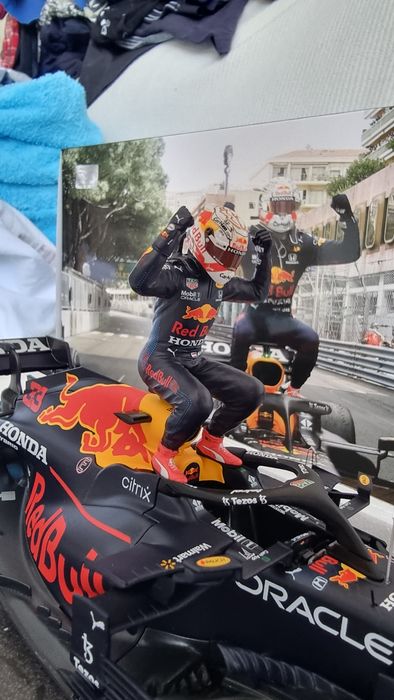 Red bull rb16b Monaco gp Max Verstappen f1 world champion minichamps