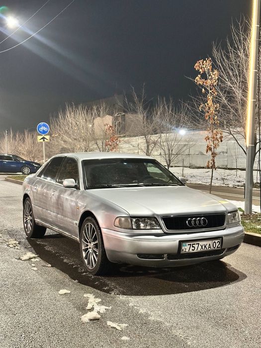 Продам Audi a8 2.4 л