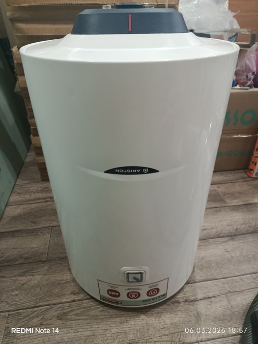 Бойлер 100 литров Ariston BLU1 R ABS б/у