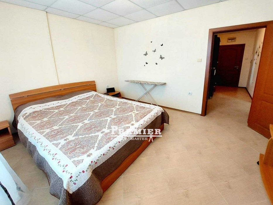 Апартамент в Слънчев бряг с две спални, без такса поддръжка