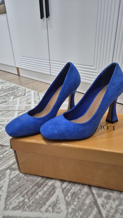 Платья свадебные и туфли