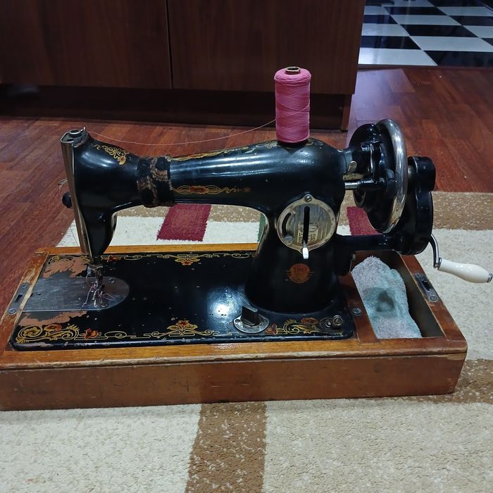 Советская  Швейная Машина