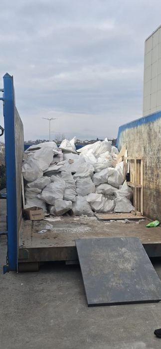 Deseuri, materiale de constructii, renovari