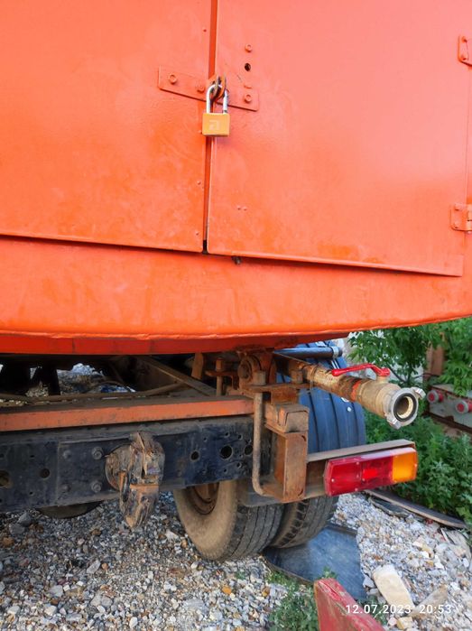 Продам поливальную машину