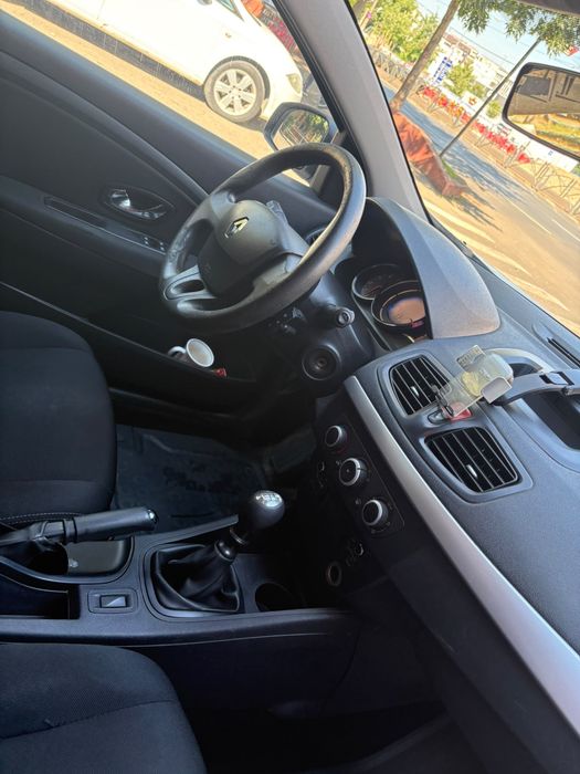Renault fluence 2015