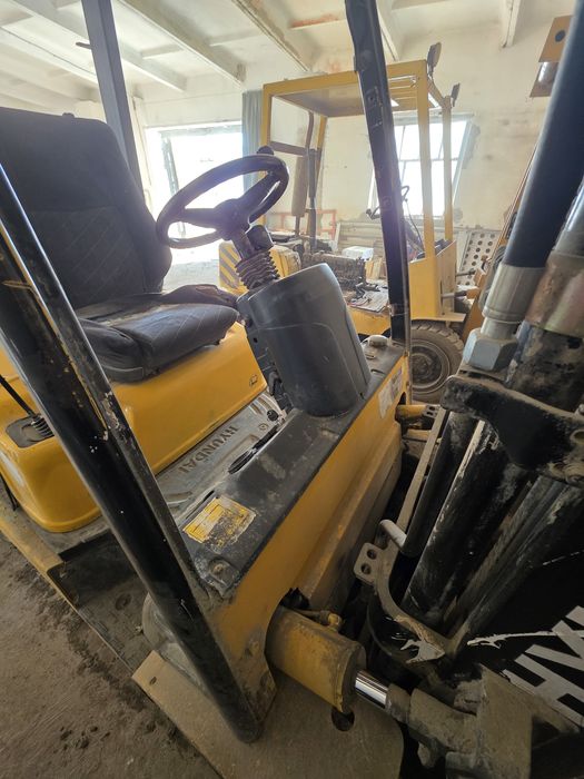 Вилочный погрузчик хундай 2,5т