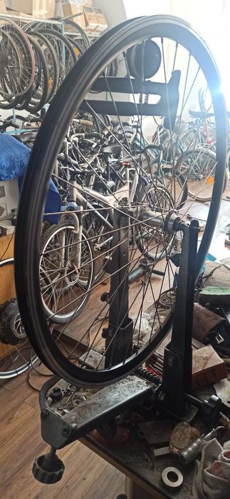 Roata 28 pe rulmenți capsulati