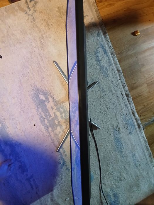 Телевизор тонкий