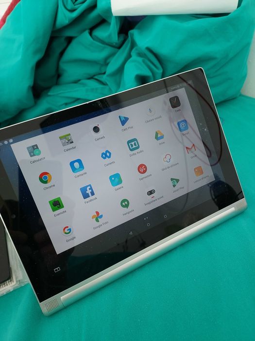 Tableta Lenovlo, 4 g,wii-fi,card