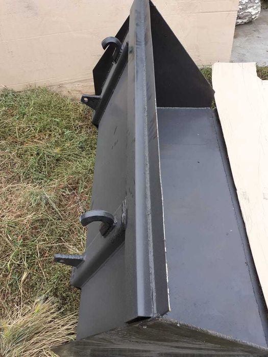 Ковш шириной 1.8 м для КУН 0,8