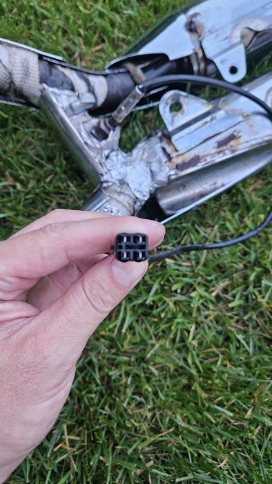 Vând tobe suzuki intruder