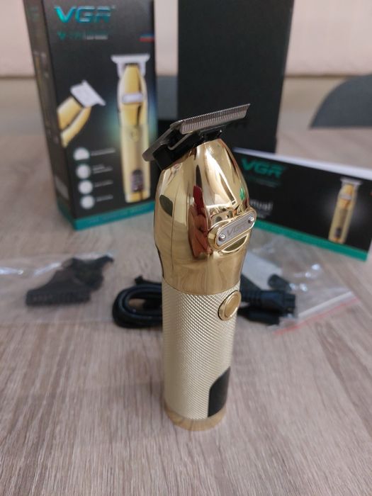 Машинка за подстригване VGR 275