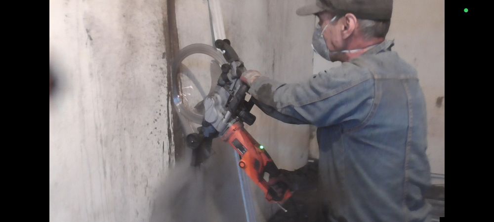 Алмазное бурения и алмазная резка кольцерезом