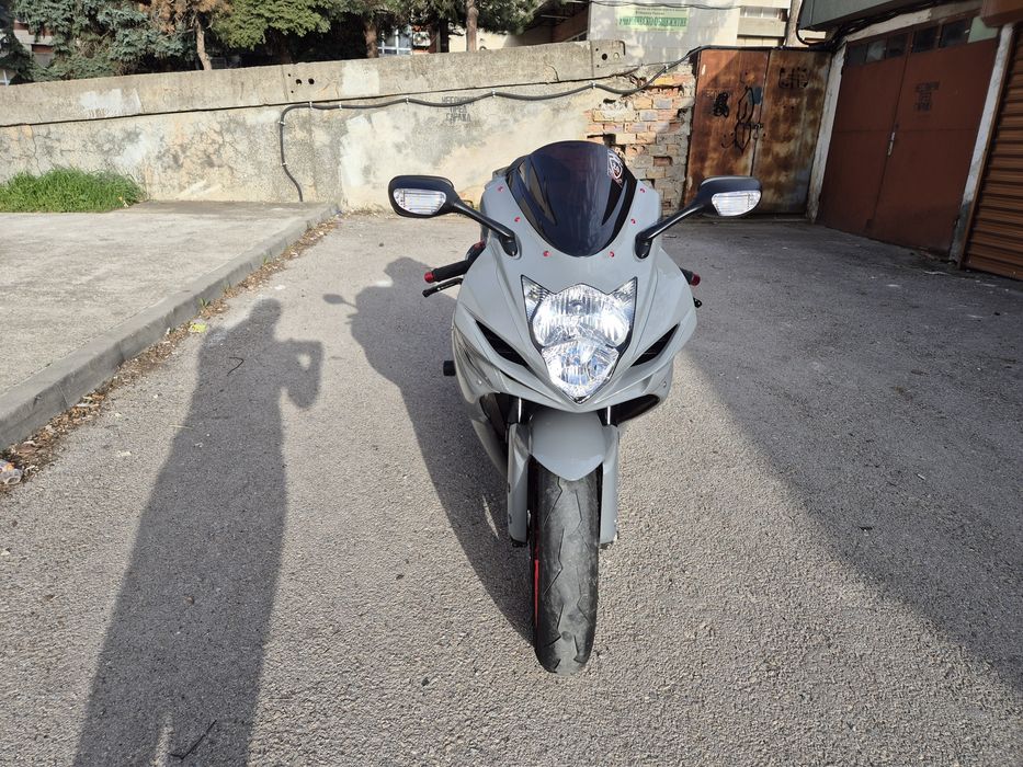 Suzuki gsxr 600 L1 2011