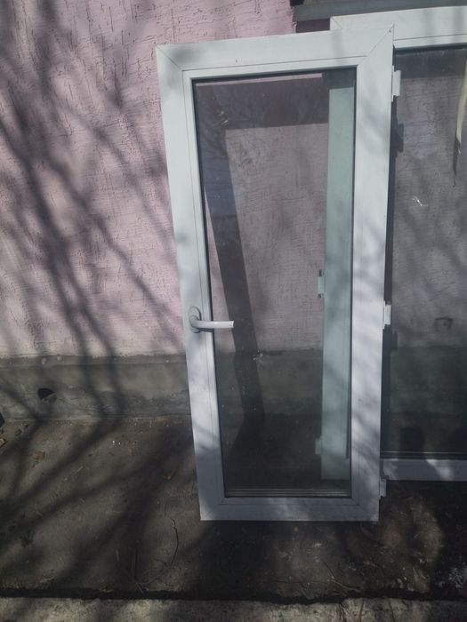 Пластиковые окна и двери балконные