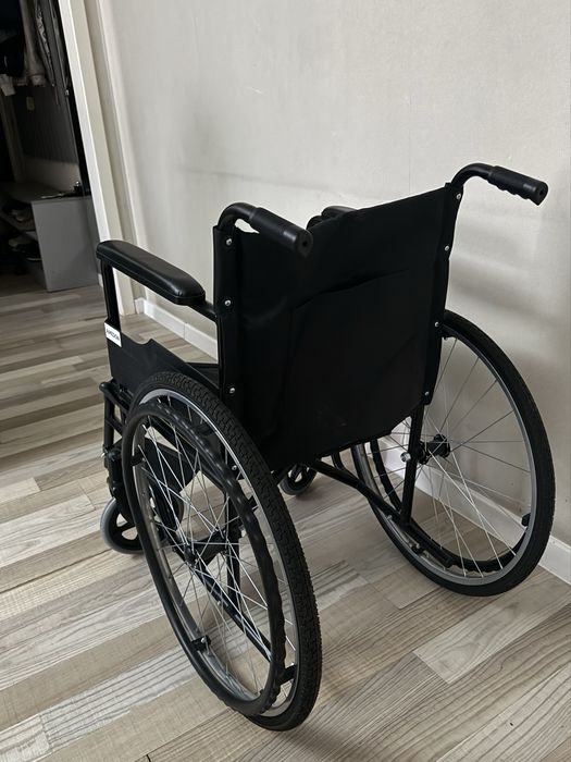 Инвалидное кресло