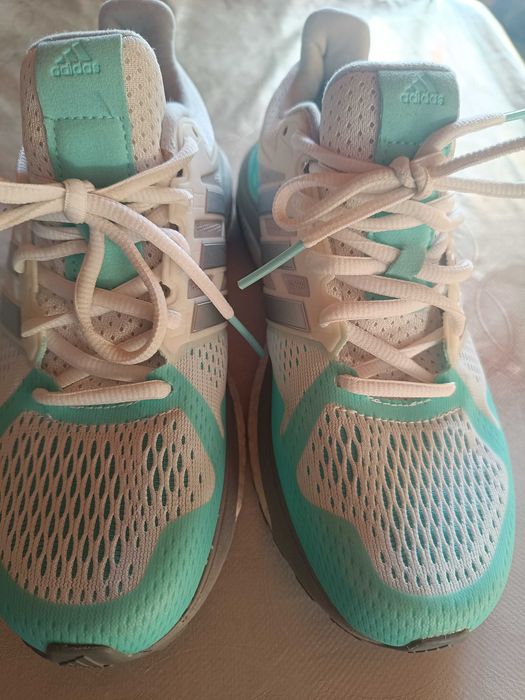Маратонки Adidass