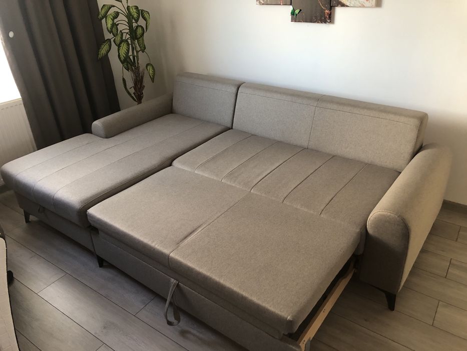 Vînd canapea extensibila