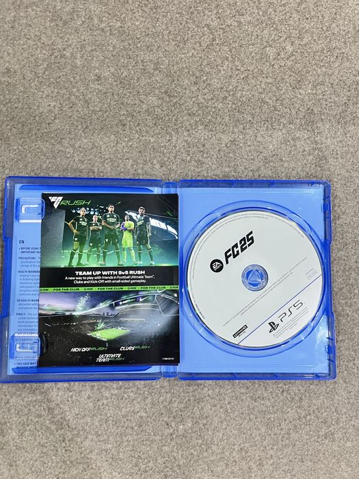 Продам диск Fifa 25 на PS 5