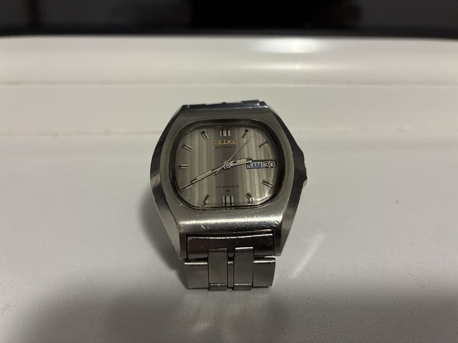 Seiko Automatic 7009 5010 17 jewels 1980