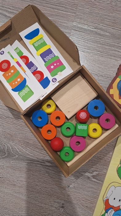 Развивающие игрушки.