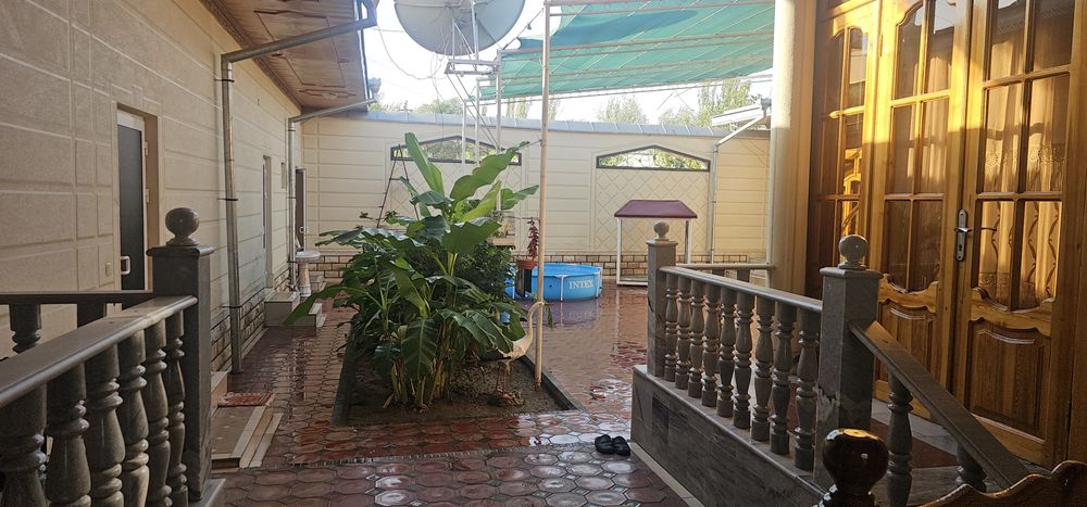 Shahrisabz shahar markazida srochniy hovli sotiladi