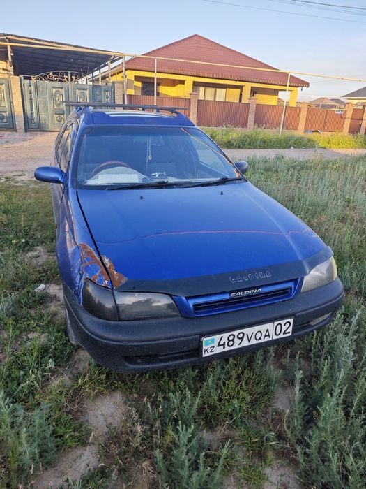 Продам машину Toyota Caldina 1996