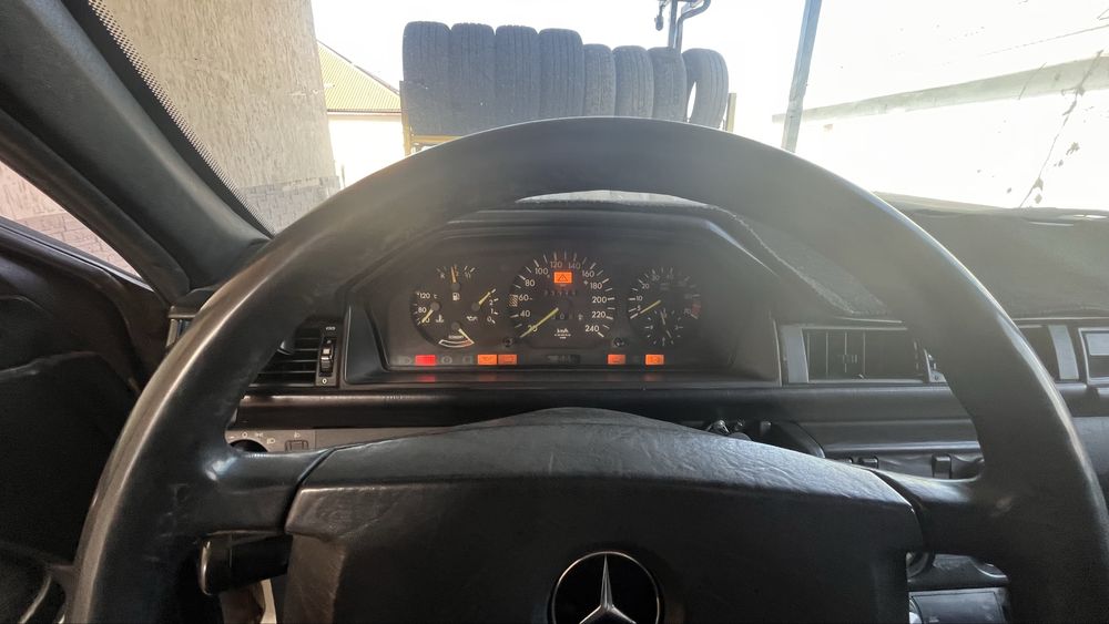 Mercedes benz e260