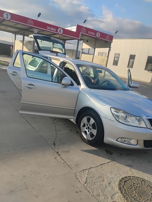 SKODA Octavia 2010 — imagine 3