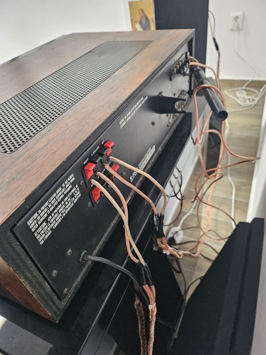 Luxman R-1030 amplituner