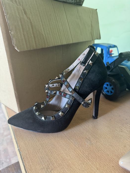 Срочно Продам туфли