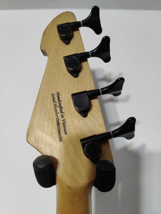 Chitara bass Peavey Millenium BXP 4