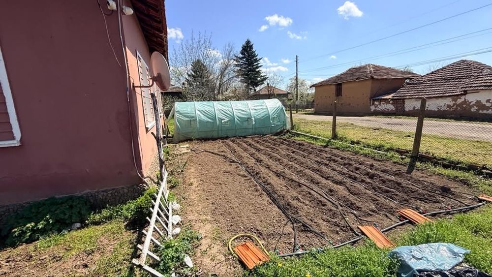 Продава се Къща в с. Крива бара, Област Монтана - 200 кв.м за 145 €/кв.м - Снимка #8