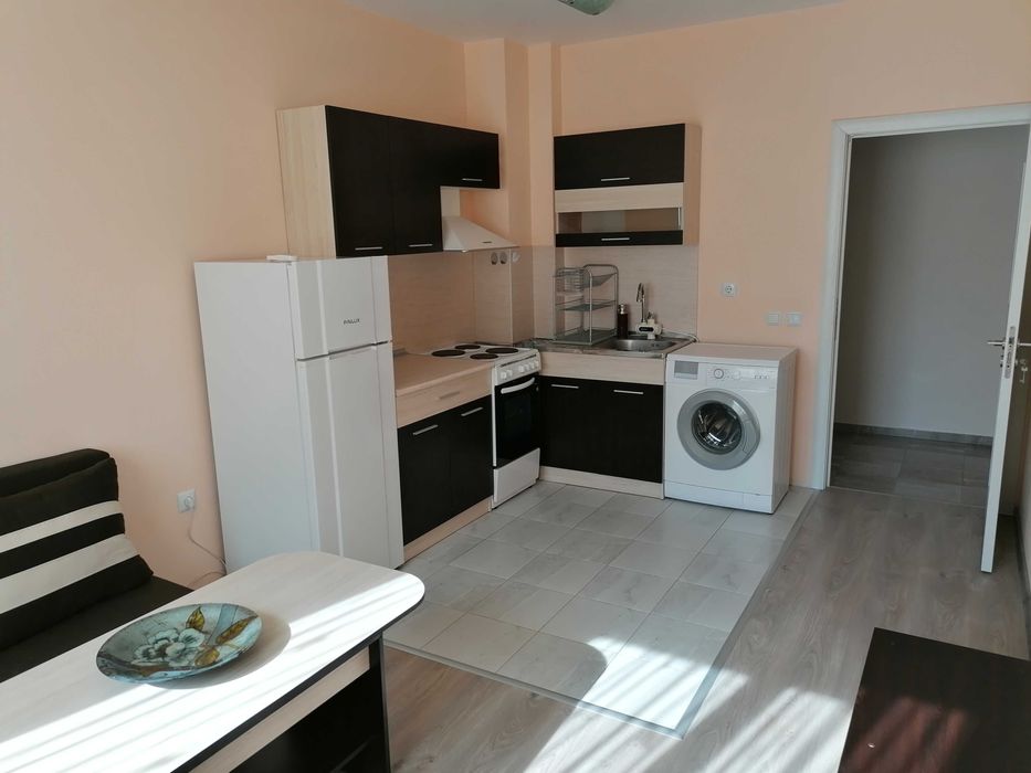 Дава се под наем Двустаен апартамент в Варна, Базар Левски - 60 кв.м за 402.9 € - Снимка #3