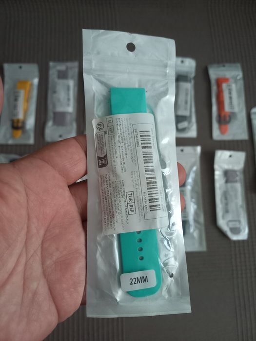 10 lei-Ieftin-Curele ceasuri silicon, noi, nepurtate