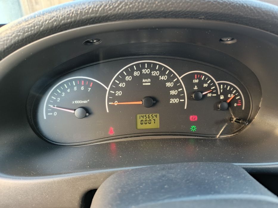 Продам Приору 2013 в достойнейшим состоянии.