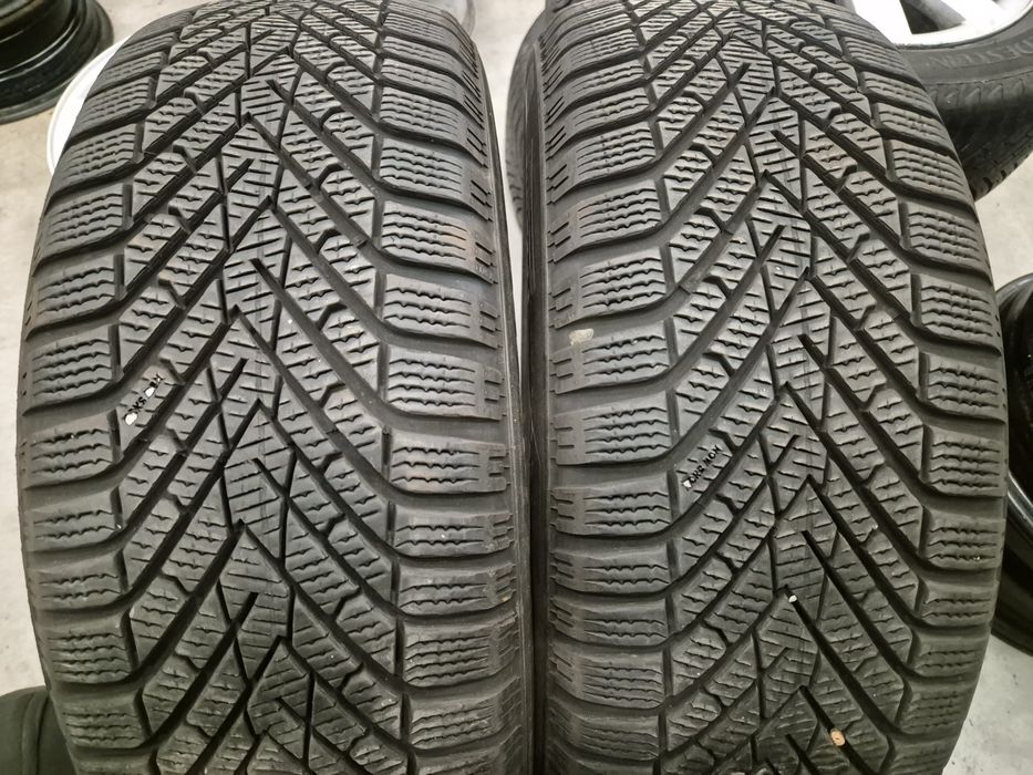 2 anvelope iarna Pirelli 205 55 16 stare foarte buna
