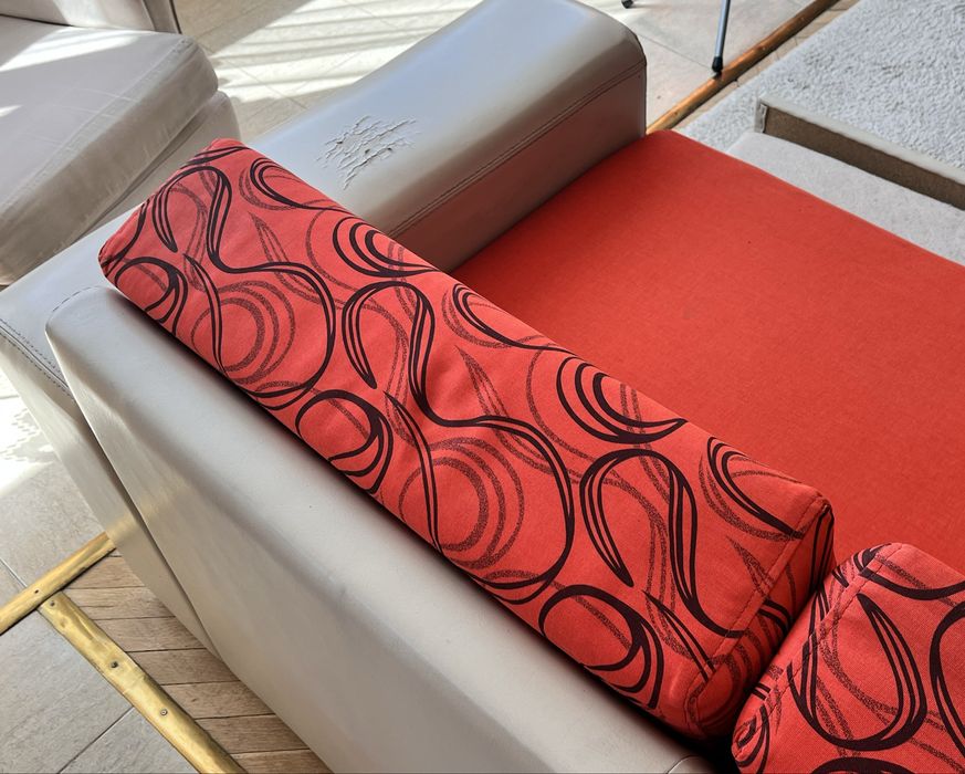 ПОДАРЯВАМЕ! Изпозлван разтегателен диван ПАРАЛЕЛ